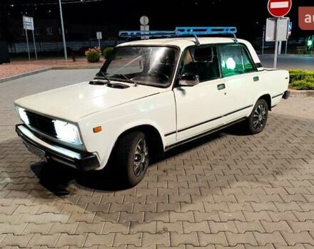 Белый ВАЗ 2105, объемом двигателя 1.45 л и пробегом 200 тыс. км за 650 $, фото 5 на Automoto.ua