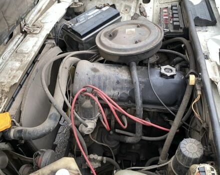 Білий ВАЗ 2105, об'ємом двигуна 1.5 л та пробігом 150 тис. км за 614 $, фото 7 на Automoto.ua