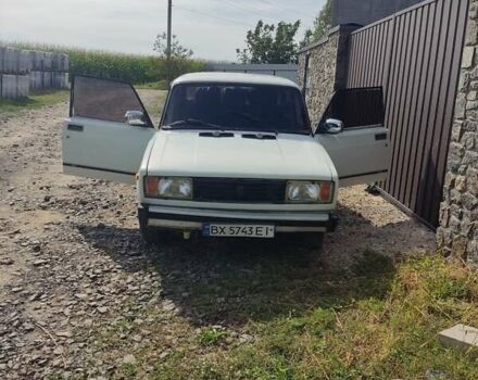 Белый ВАЗ 2105, объемом двигателя 3 л и пробегом 567 тыс. км за 590 $, фото 2 на Automoto.ua