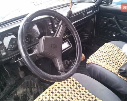 Белый ВАЗ 2105, объемом двигателя 1.5 л и пробегом 228 тыс. км за 1020 $, фото 2 на Automoto.ua