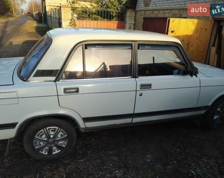 Белый ВАЗ 2105, объемом двигателя 1.5 л и пробегом 228 тыс. км за 1020 $, фото 10 на Automoto.ua