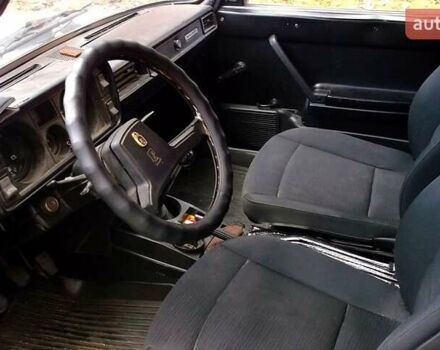 Белый ВАЗ 2105, объемом двигателя 1.5 л и пробегом 100 тыс. км за 450 $, фото 2 на Automoto.ua