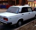 Белый ВАЗ 2105, объемом двигателя 1.5 л и пробегом 100 тыс. км за 450 $, фото 1 на Automoto.ua