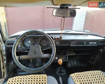 Белый ВАЗ 2105, объемом двигателя 1.5 л и пробегом 228 тыс. км за 1020 $, фото 20 на Automoto.ua