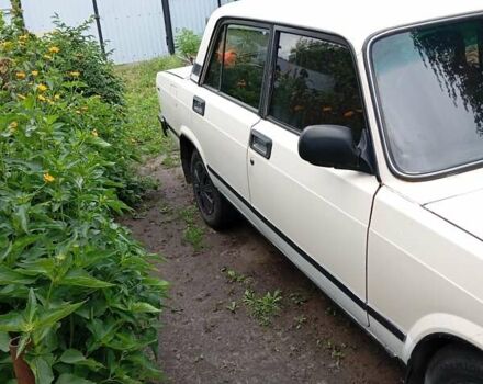 Белый ВАЗ 2105, объемом двигателя 1.5 л и пробегом 10 тыс. км за 850 $, фото 2 на Automoto.ua