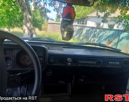 Белый ВАЗ 2105, объемом двигателя 1.5 л и пробегом 0 тыс. км за 1350 $, фото 3 на Automoto.ua