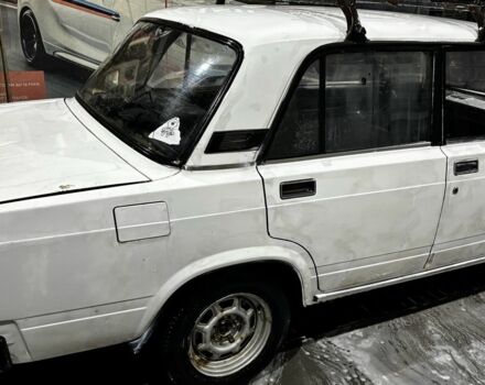 Белый ВАЗ 2105, объемом двигателя 1.5 л и пробегом 94 тыс. км за 450 $, фото 7 на Automoto.ua