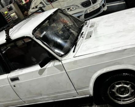 Белый ВАЗ 2105, объемом двигателя 1.5 л и пробегом 94 тыс. км за 450 $, фото 6 на Automoto.ua