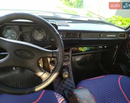 Белый ВАЗ 2105, объемом двигателя 1.5 л и пробегом 81 тыс. км за 950 $, фото 10 на Automoto.ua