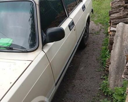 Белый ВАЗ 2105, объемом двигателя 1.5 л и пробегом 10 тыс. км за 850 $, фото 3 на Automoto.ua