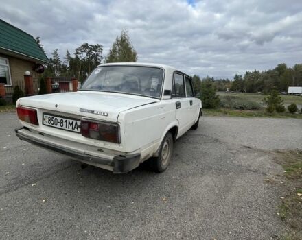 Білий ВАЗ 2105, об'ємом двигуна 1.5 л та пробігом 100 тис. км за 400 $, фото 3 на Automoto.ua