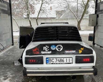 Белый ВАЗ 2105, объемом двигателя 1.5 л и пробегом 3 тыс. км за 900 $, фото 5 на Automoto.ua