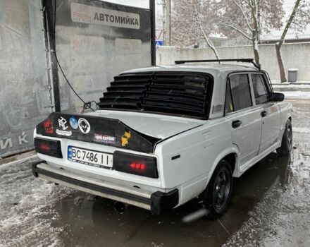 Белый ВАЗ 2105, объемом двигателя 1.5 л и пробегом 3 тыс. км за 900 $, фото 7 на Automoto.ua