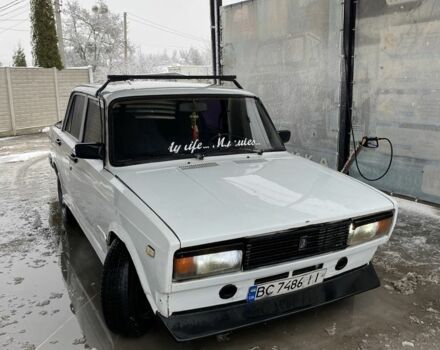 Белый ВАЗ 2105, объемом двигателя 1.5 л и пробегом 3 тыс. км за 900 $, фото 3 на Automoto.ua