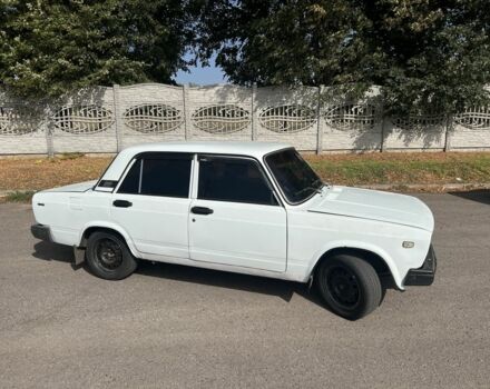 Белый ВАЗ 2105, объемом двигателя 1.5 л и пробегом 3 тыс. км за 1350 $, фото 1 на Automoto.ua