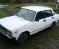 Белый ВАЗ 2105, объемом двигателя 0 л и пробегом 350 тыс. км за 350 $, фото 1 на Automoto.ua