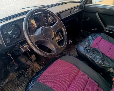 Белый ВАЗ 2105, объемом двигателя 12 л и пробегом 180 тыс. км за 600 $, фото 6 на Automoto.ua