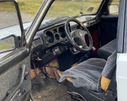 Белый ВАЗ 2105, объемом двигателя 1.5 л и пробегом 75 тыс. км за 750 $, фото 6 на Automoto.ua