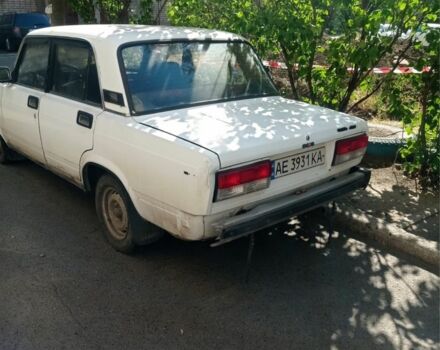 Белый ВАЗ 2105, объемом двигателя 1.5 л и пробегом 200 тыс. км за 524 $, фото 2 на Automoto.ua