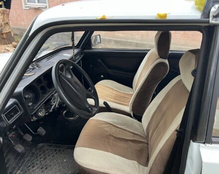 Білий ВАЗ 2105, об'ємом двигуна 1.5 л та пробігом 1 тис. км за 953 $, фото 5 на Automoto.ua