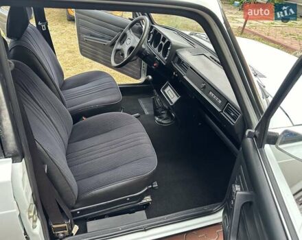 Білий ВАЗ 2105, об'ємом двигуна 1.5 л та пробігом 55 тис. км за 3600 $, фото 18 на Automoto.ua