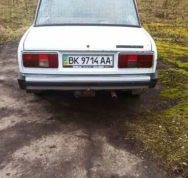 Белый ВАЗ 2105, объемом двигателя 1.5 л и пробегом 100 тыс. км за 850 $, фото 4 на Automoto.ua