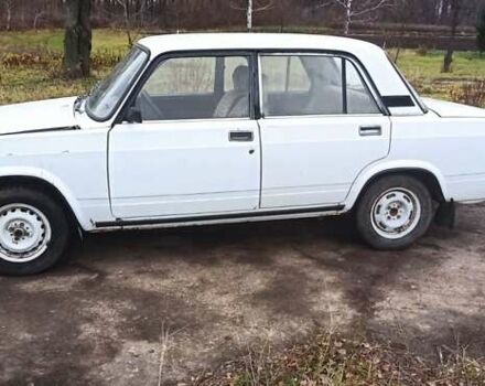 Белый ВАЗ 2105, объемом двигателя 1.5 л и пробегом 100 тыс. км за 750 $, фото 2 на Automoto.ua