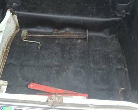 Белый ВАЗ 2105, объемом двигателя 1.5 л и пробегом 100 тыс. км за 850 $, фото 18 на Automoto.ua