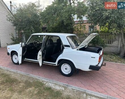 Білий ВАЗ 2105, об'ємом двигуна 1.5 л та пробігом 55 тис. км за 3600 $, фото 41 на Automoto.ua