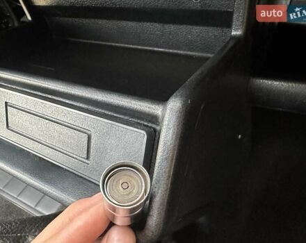 Білий ВАЗ 2105, об'ємом двигуна 1.5 л та пробігом 55 тис. км за 3600 $, фото 12 на Automoto.ua