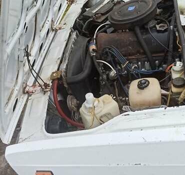 Белый ВАЗ 2105, объемом двигателя 1.5 л и пробегом 100 тыс. км за 850 $, фото 11 на Automoto.ua