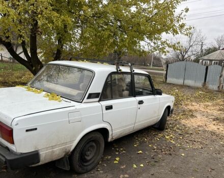 Білий ВАЗ 2105, об'ємом двигуна 1.5 л та пробігом 1 тис. км за 953 $, фото 3 на Automoto.ua