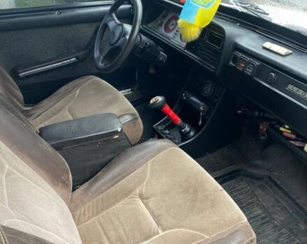 Білий ВАЗ 2105, об'ємом двигуна 0 л та пробігом 1000 тис. км за 2428 $, фото 5 на Automoto.ua