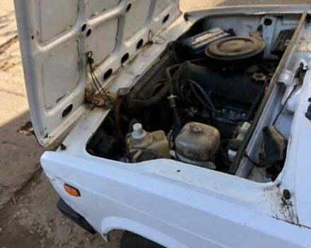 Білий ВАЗ 2105, об'ємом двигуна 1.7 л та пробігом 250 тис. км за 850 $, фото 6 на Automoto.ua