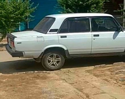 Белый ВАЗ 2105, объемом двигателя 1.5 л и пробегом 0 тыс. км за 500 $, фото 1 на Automoto.ua