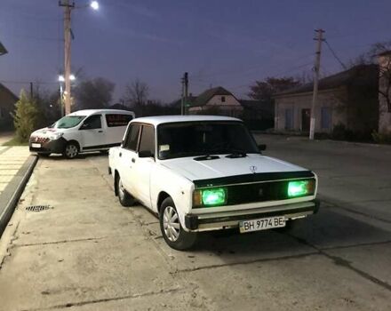 Білий ВАЗ 2105, об'ємом двигуна 1.7 л та пробігом 250 тис. км за 850 $, фото 2 на Automoto.ua