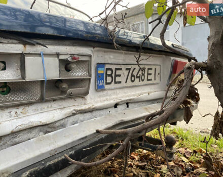 Білий ВАЗ 2105, об'ємом двигуна 1.5 л та пробігом 600 тис. км за 550 $, фото 3 на Automoto.ua