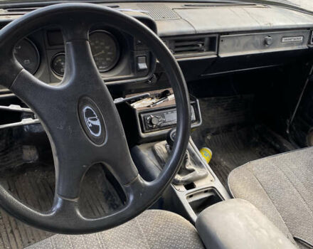 Білий ВАЗ 2105, об'ємом двигуна 1.5 л та пробігом 600 тис. км за 550 $, фото 2 на Automoto.ua