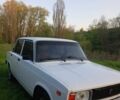 Белый ВАЗ 2105, объемом двигателя 1.5 л и пробегом 200 тыс. км за 480 $, фото 3 на Automoto.ua