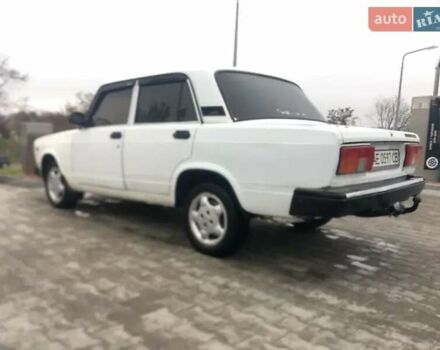 Білий ВАЗ 2105, об'ємом двигуна 1.5 л та пробігом 150 тис. км за 1000 $, фото 1 на Automoto.ua
