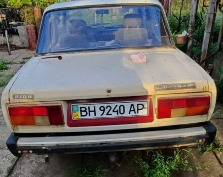 Белый ВАЗ 2105, объемом двигателя 1.5 л и пробегом 200 тыс. км за 500 $, фото 3 на Automoto.ua