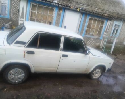Белый ВАЗ 2105, объемом двигателя 0 л и пробегом 3 тыс. км за 500 $, фото 2 на Automoto.ua