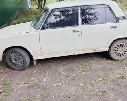 Белый ВАЗ 2105, объемом двигателя 1.3 л и пробегом 777 тыс. км за 417 $, фото 3 на Automoto.ua