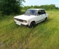 Белый ВАЗ 2105, объемом двигателя 1.3 л и пробегом 300 тыс. км за 360 $, фото 1 на Automoto.ua