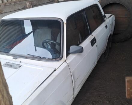 Белый ВАЗ 2105, объемом двигателя 1.5 л и пробегом 50 тыс. км за 485 $, фото 3 на Automoto.ua