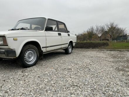 Белый ВАЗ 2105, объемом двигателя 0 л и пробегом 150 тыс. км за 450 $, фото 1 на Automoto.ua