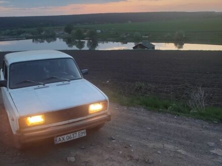ВАЗ 2105 1981 в Харькове на Automoto.ua Белый ВАЗ 2105, объемом двигателя 1.3 л и пробегом 66 тыс. км за 362 $, фото 1 на Automoto.ua