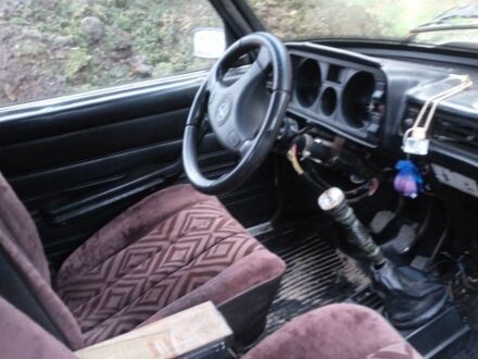 Білий ВАЗ 2105, об'ємом двигуна 1 л та пробігом 3 тис. км за 391 $, фото 1 на Automoto.ua