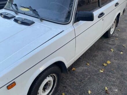 ВАЗ 2105 1982 в Днепре (Днепропетровске) на Automoto.ua Белый ВАЗ 2105, объемом двигателя 1.2 л и пробегом 20 тыс. км за 800 $, фото 1 на Automoto.ua