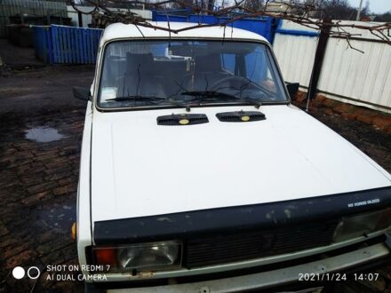 Белый ВАЗ 2105, объемом двигателя 1.1 л и пробегом 80 тыс. км за 16 $, фото 1 на Automoto.ua
